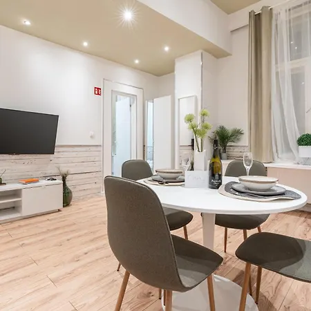 A30 - Akacfa Urban Nest - Location By Bqa דירה בודפשט
