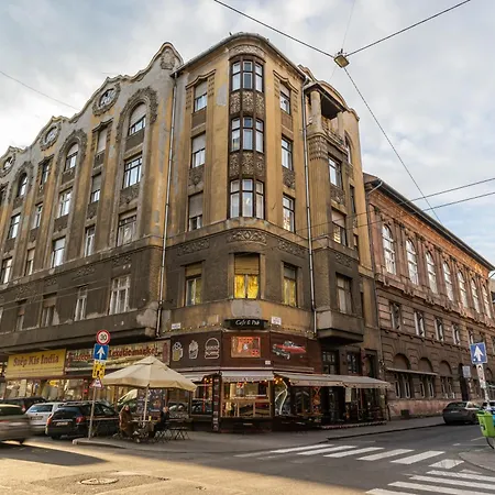 A30 - Akacfa Urban Nest - Location By Bqa Будапешт