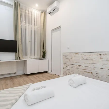 A30 - Akacfa Urban Nest - Location By Bqa Apartman Budapest